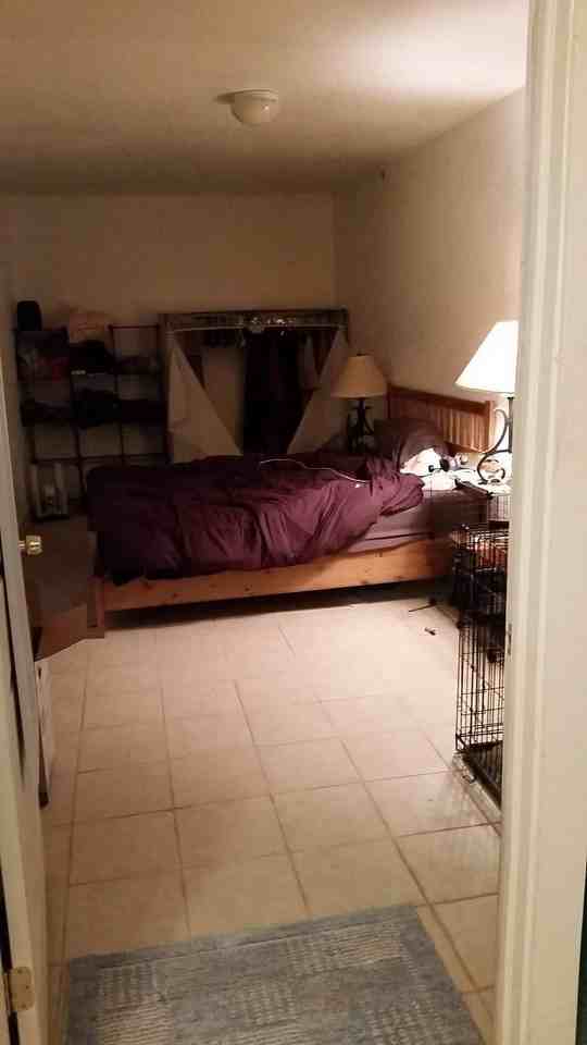 1015 E Bradley St - Photo 3 of 6