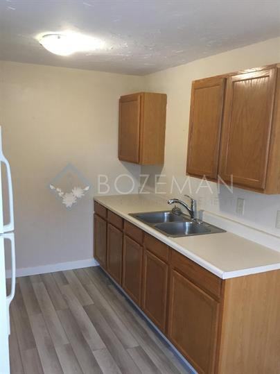 611 North N Street - Photo 4 of 20