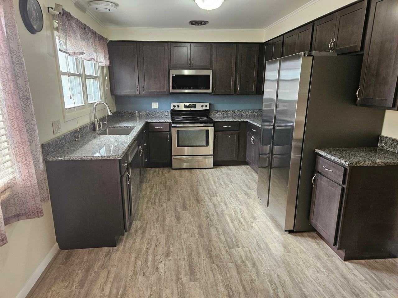 1180 Highland Ave - Photo 4 of 13