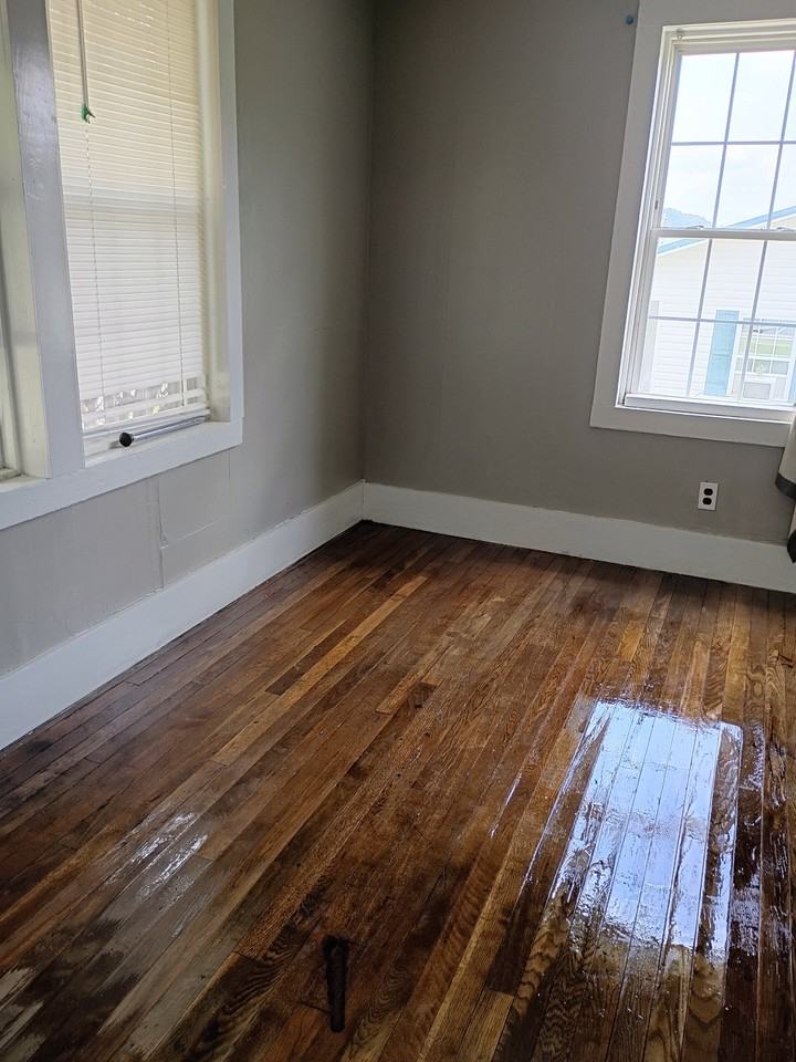 106 Brewer St - Photo 4 of 7