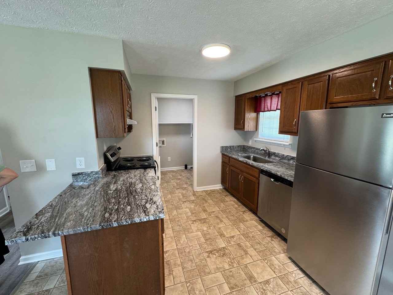 188 Pine Grove Rd - Photo 2 of 9