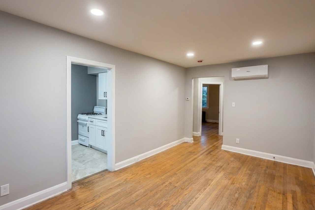 6121 Chinquapin Pkwy #1 - Photo 2 of 7