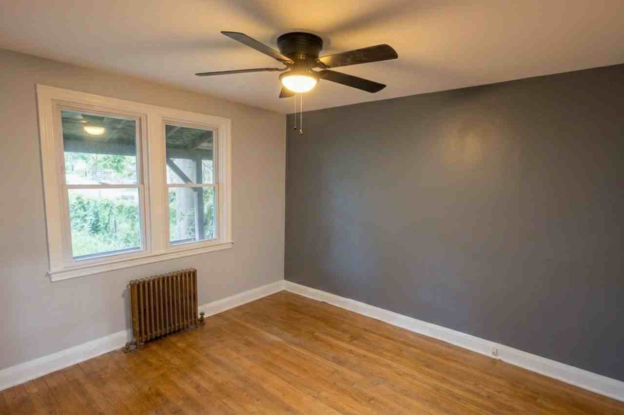 6121 Chinquapin Pkwy #1 - Photo 6 of 7
