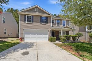 featured image of 3050A Centerglen Ln