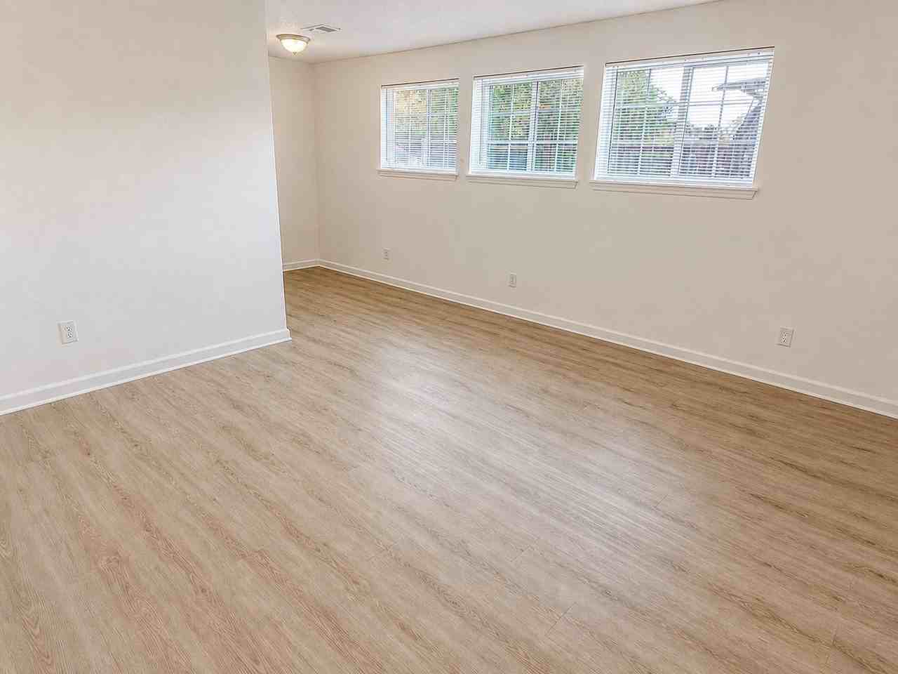1990 Eagle St #LOT1 - Photo 2 of 8