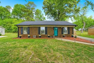 818 Dedmon Dr - Photo 1 of 1