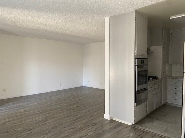 1335 N Detroit St #312 - Photo 2 of 13