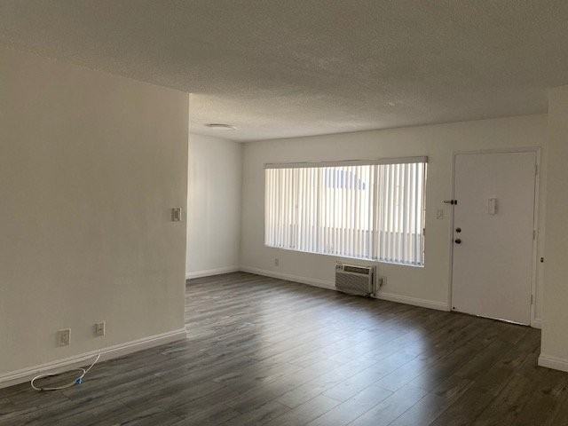 1335 N Detroit St #312 - Photo 3 of 13