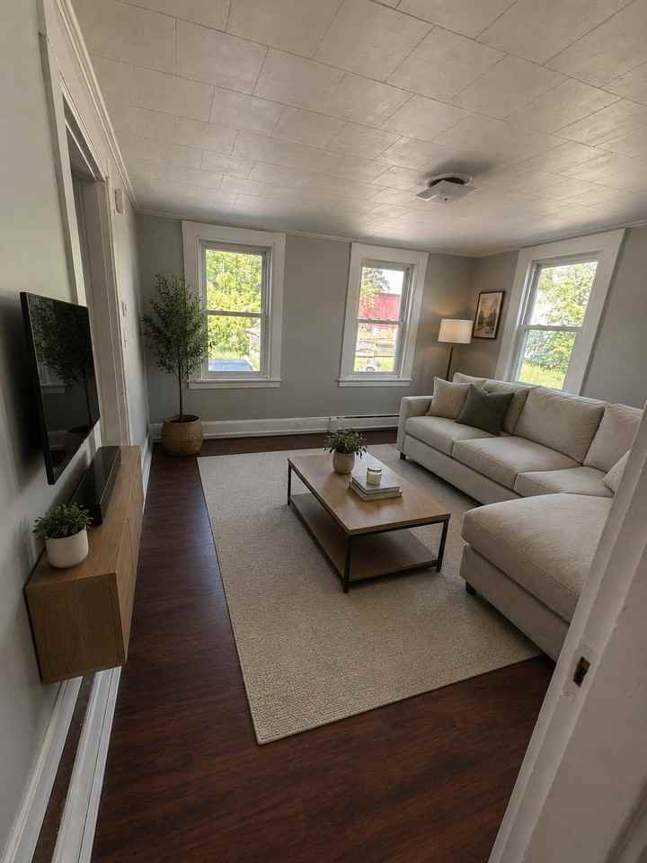 236 Main St #2 - Photo 4 of 10