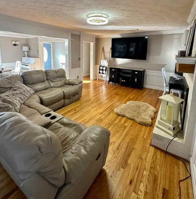472 Beauregard Dr - Photo 3 of 14