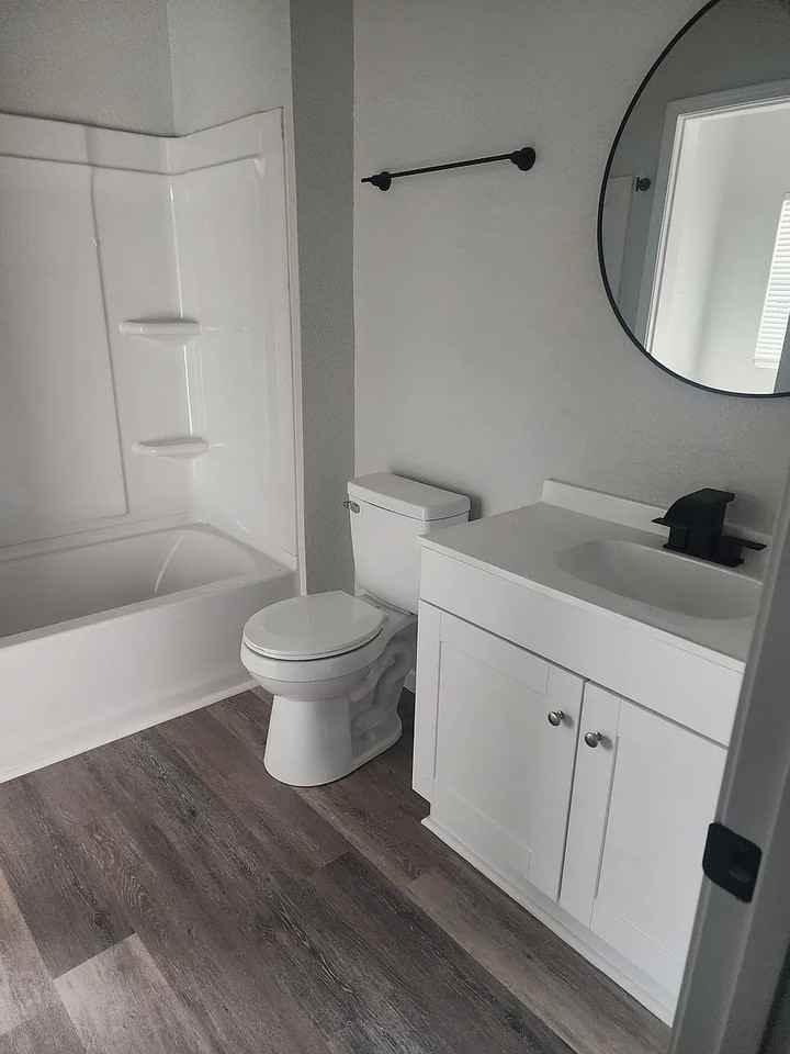 307 Euclid St - Photo 5 of 14