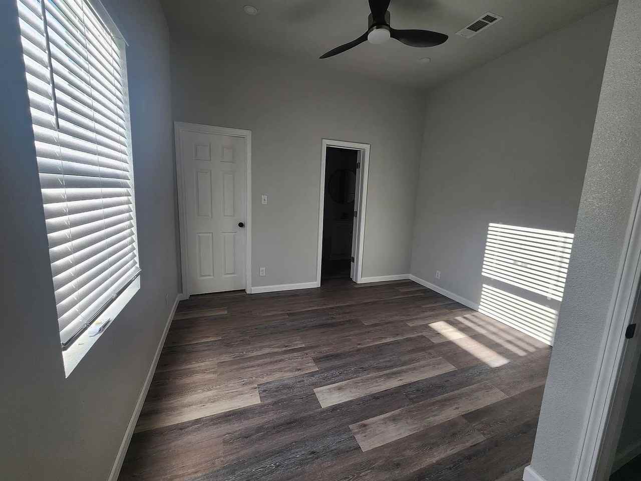 307 Euclid St - Photo 6 of 14