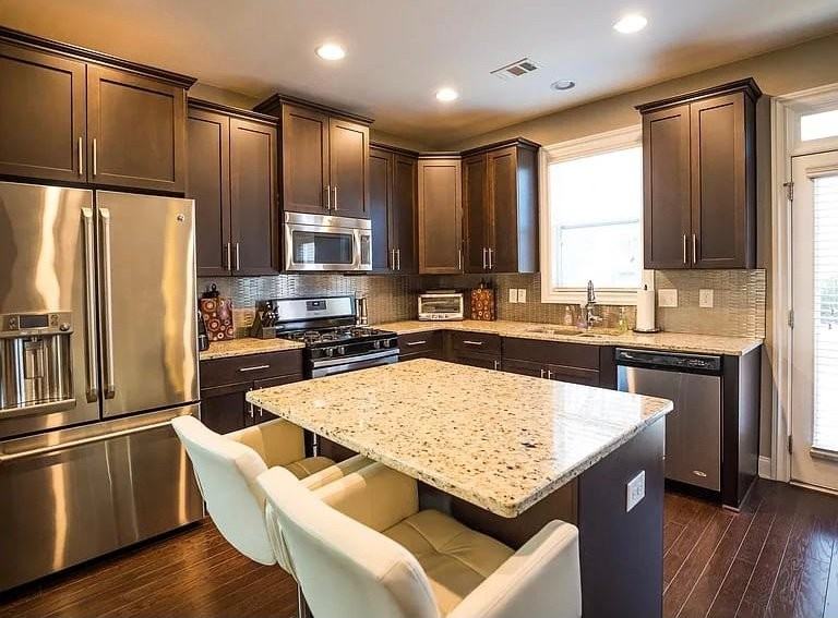 929 Longley Ave Nw - Photo 6 of 11