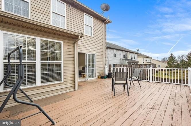 767 Hunter Dr - Photo 3 of 20
