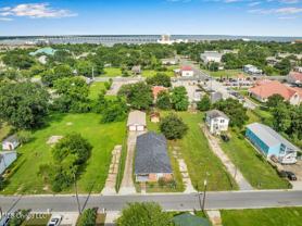 172 Hoxie St - Photo 1 of 1