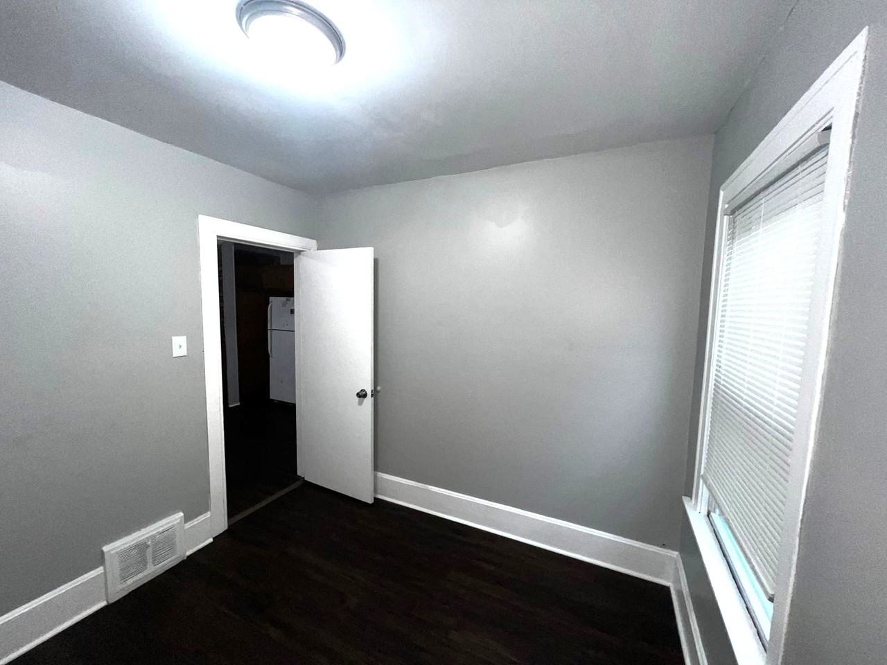 10655 S Hoxie Ave #1 - Photo 6 of 15