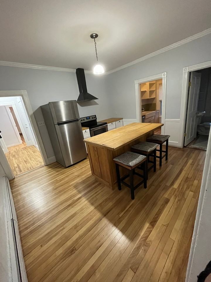 90 Pearl St #2