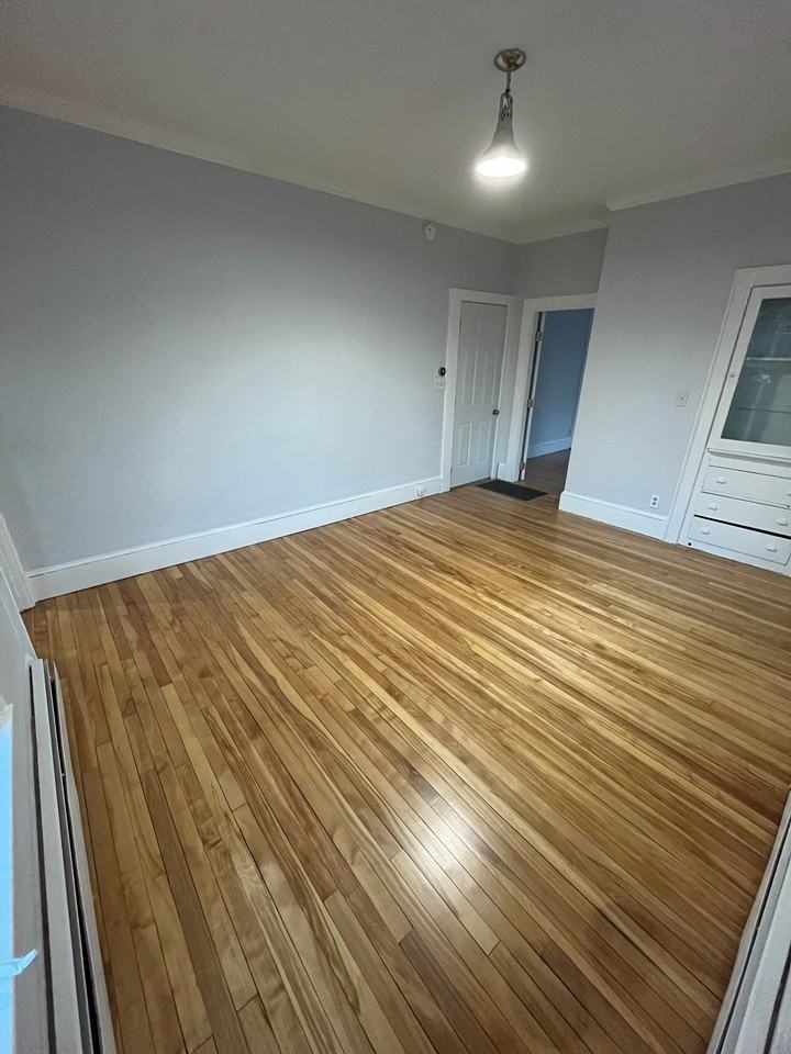 90 Pearl St #2 - Photo 7 of 8
