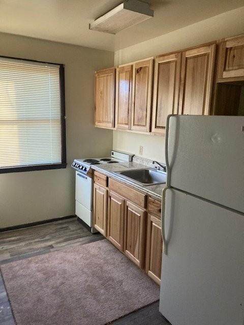 234 Eastwood Dr - Photo 2 of 8