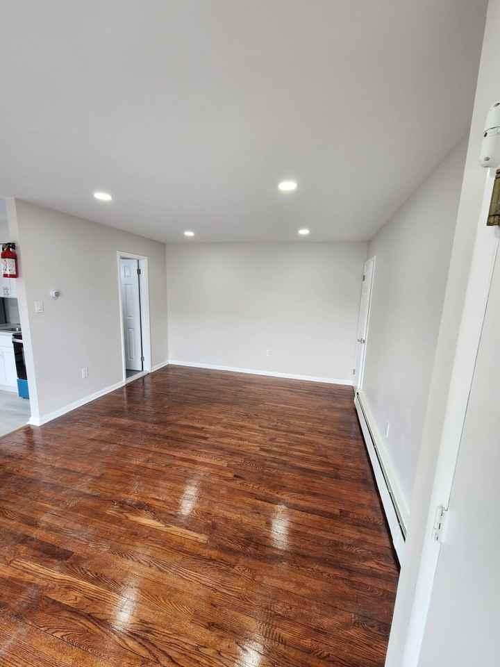 1932 N Missouri Ave #1932B - Photo 5 of 8