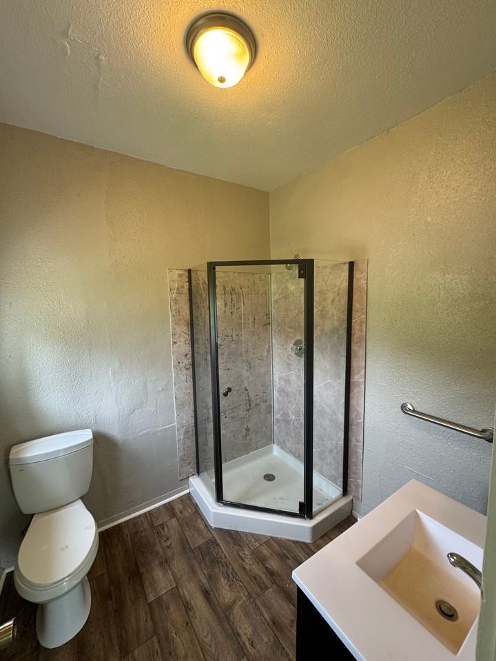 223 Charles St - Photo 2 of 7