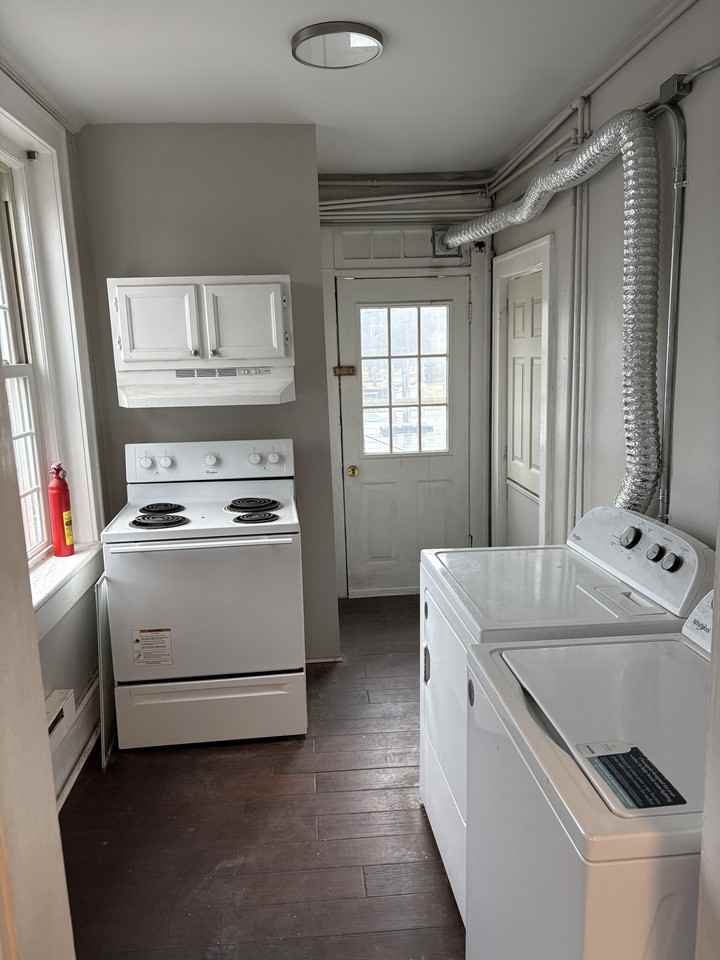 23 East Main Street - Photo 6 of 21