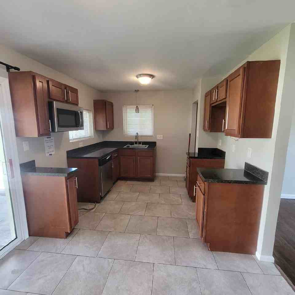 32448 Birchwood St #1 - Photo 4 of 10