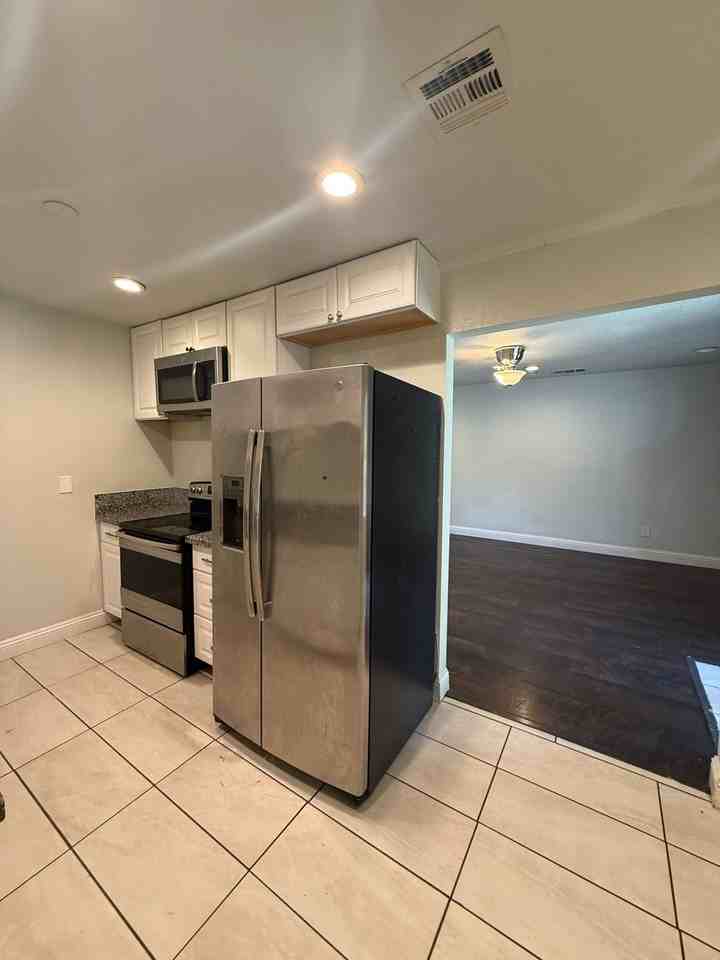 7400 Loma Verde Way - Photo 7 of 22