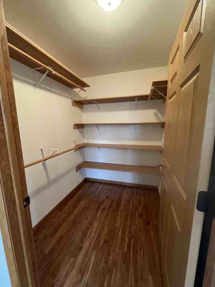 241 N. Willson Drive - Photo 5 of 17