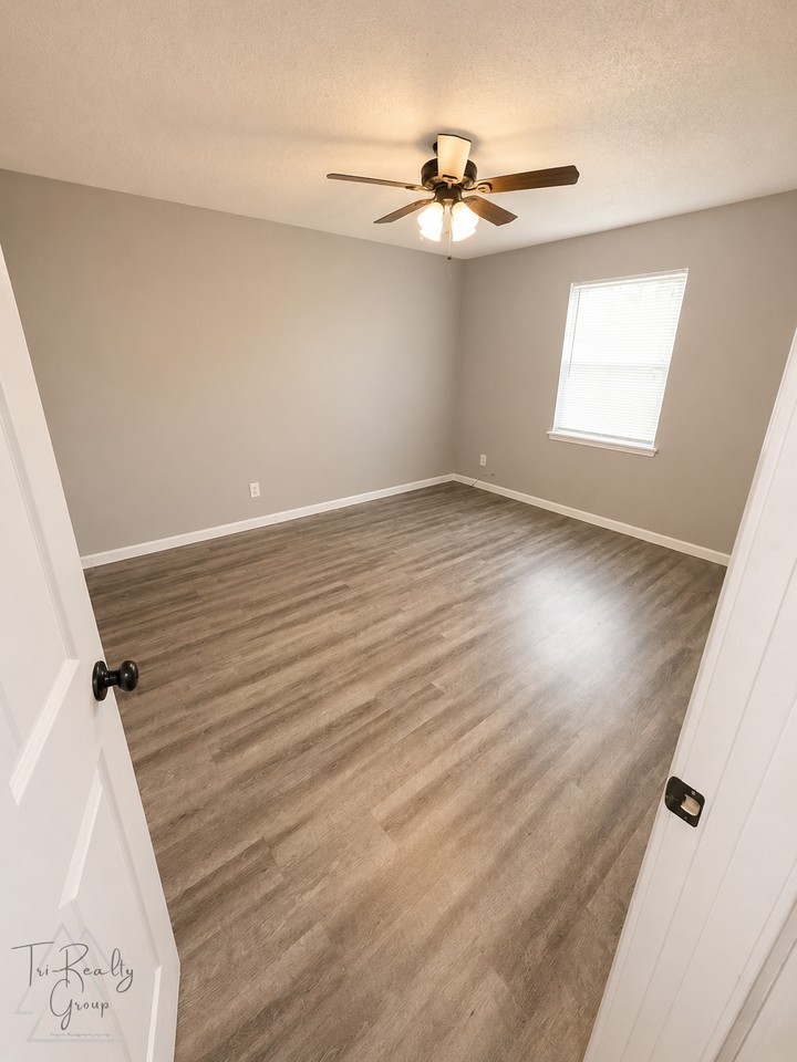 501 Westlawn - Photo 4 of 5