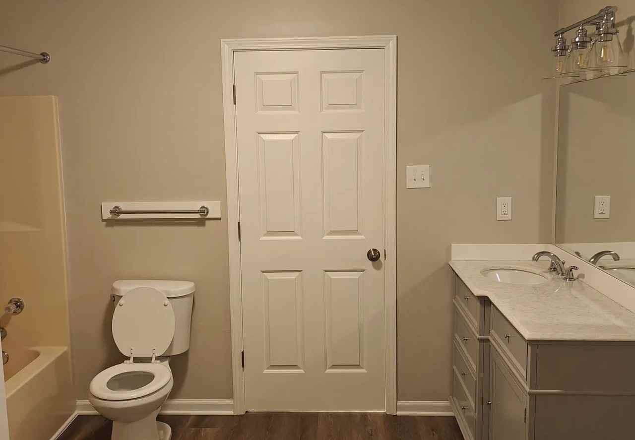 329 North Tipton Street - Photo 3 of 10