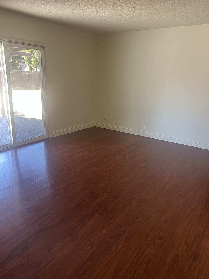 219 North Santa Rita Street - Photo 3 of 16