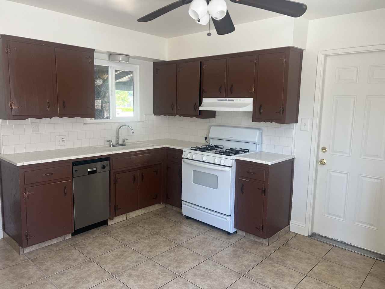 219 North Santa Rita Street - Photo 6 of 16