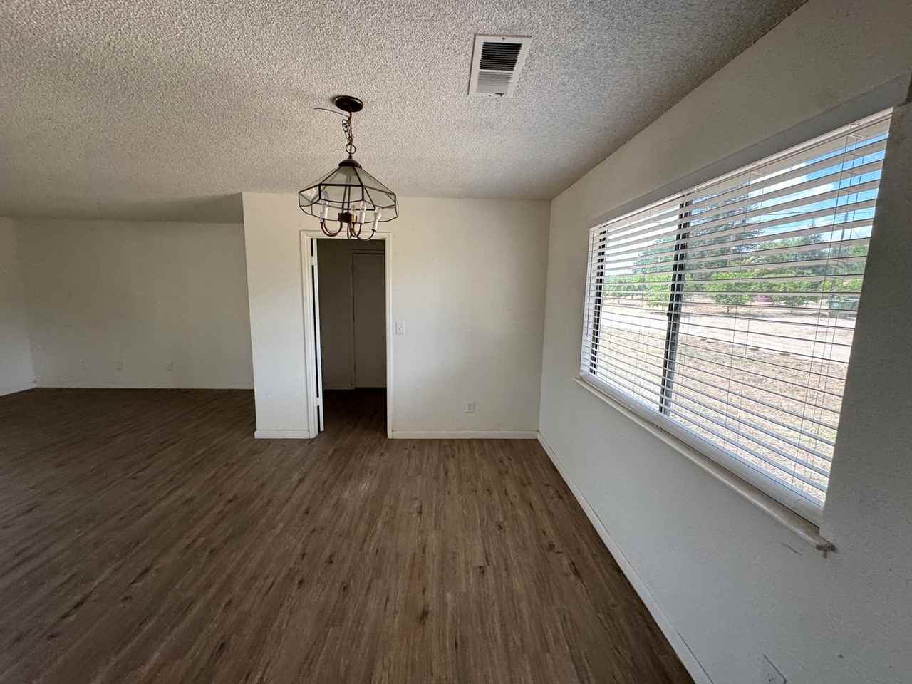 21293 E American Ave - Photo 6 of 24