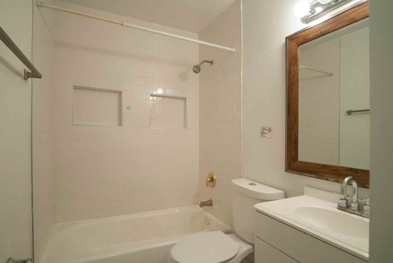 1329 Riggs St Nw - Photo 3 of 9
