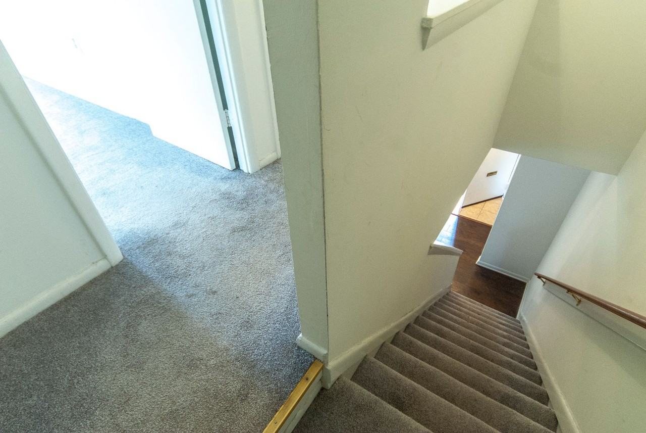 1329 Riggs St Nw - Photo 6 of 9