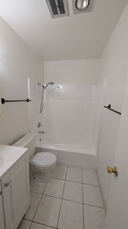 10737 San Diego Mission Rd #211 - Photo 6 of 12