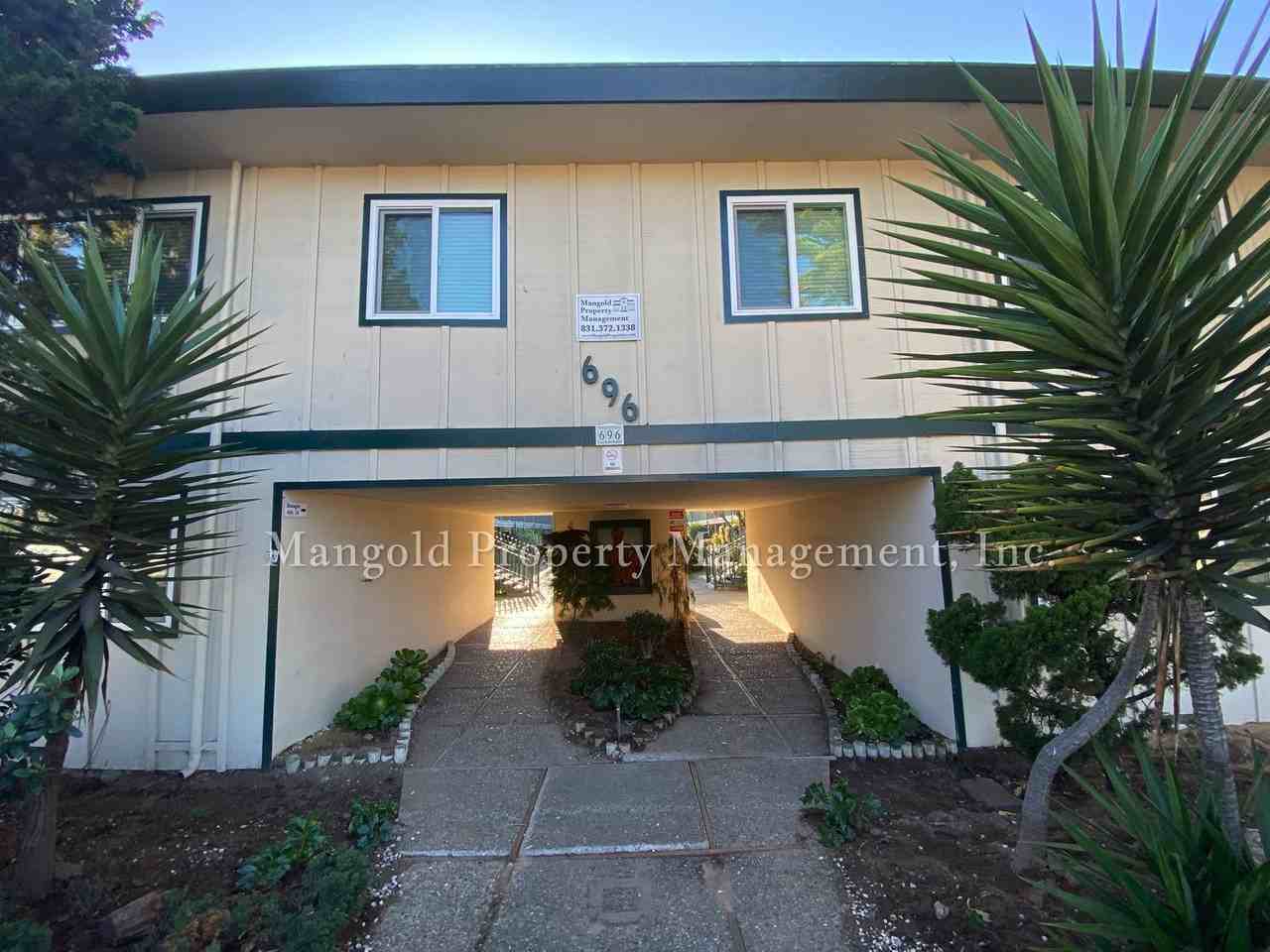 696casa - Photo 5 of 13