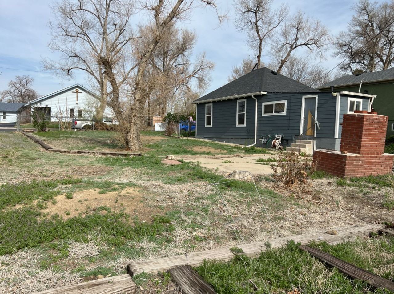 5044 Lincoln St - Photo 5 of 15