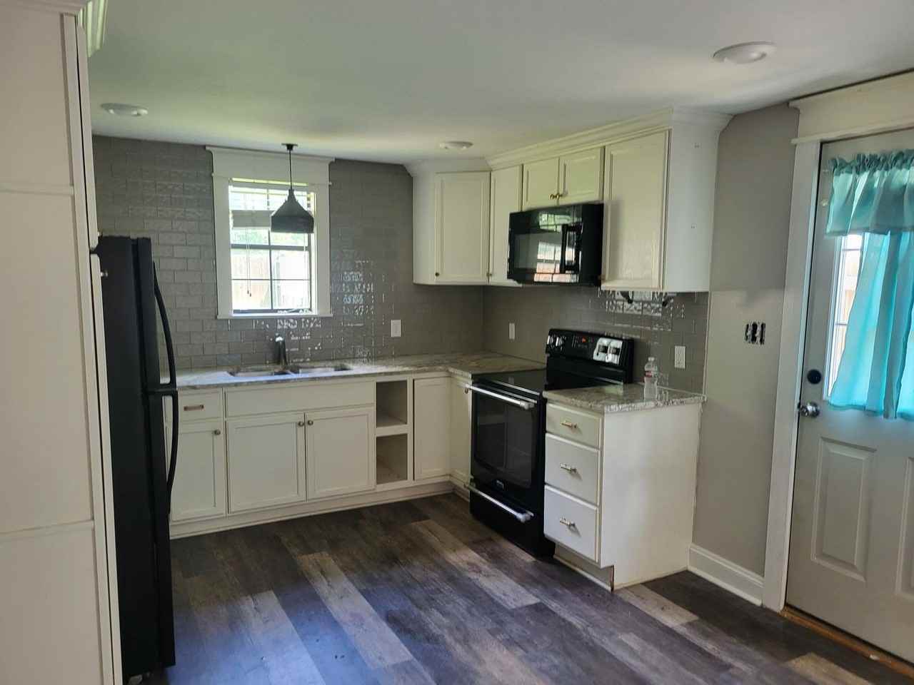 216 Highland Ave - Photo 7 of 13