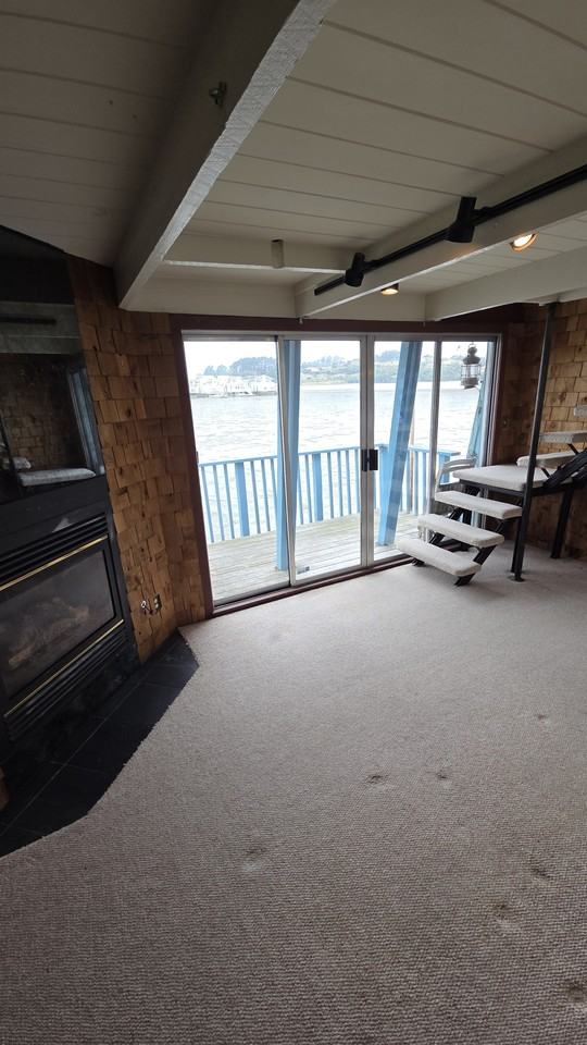 42 West Ct Pier 1 #1 - Photo 6 of 16