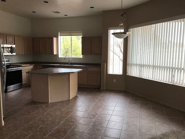 437 S Valle Escondido - Photo 5 of 11