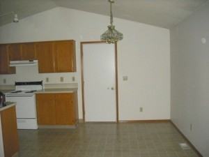2706 Ne 146th Ct - Photo 2 of 9