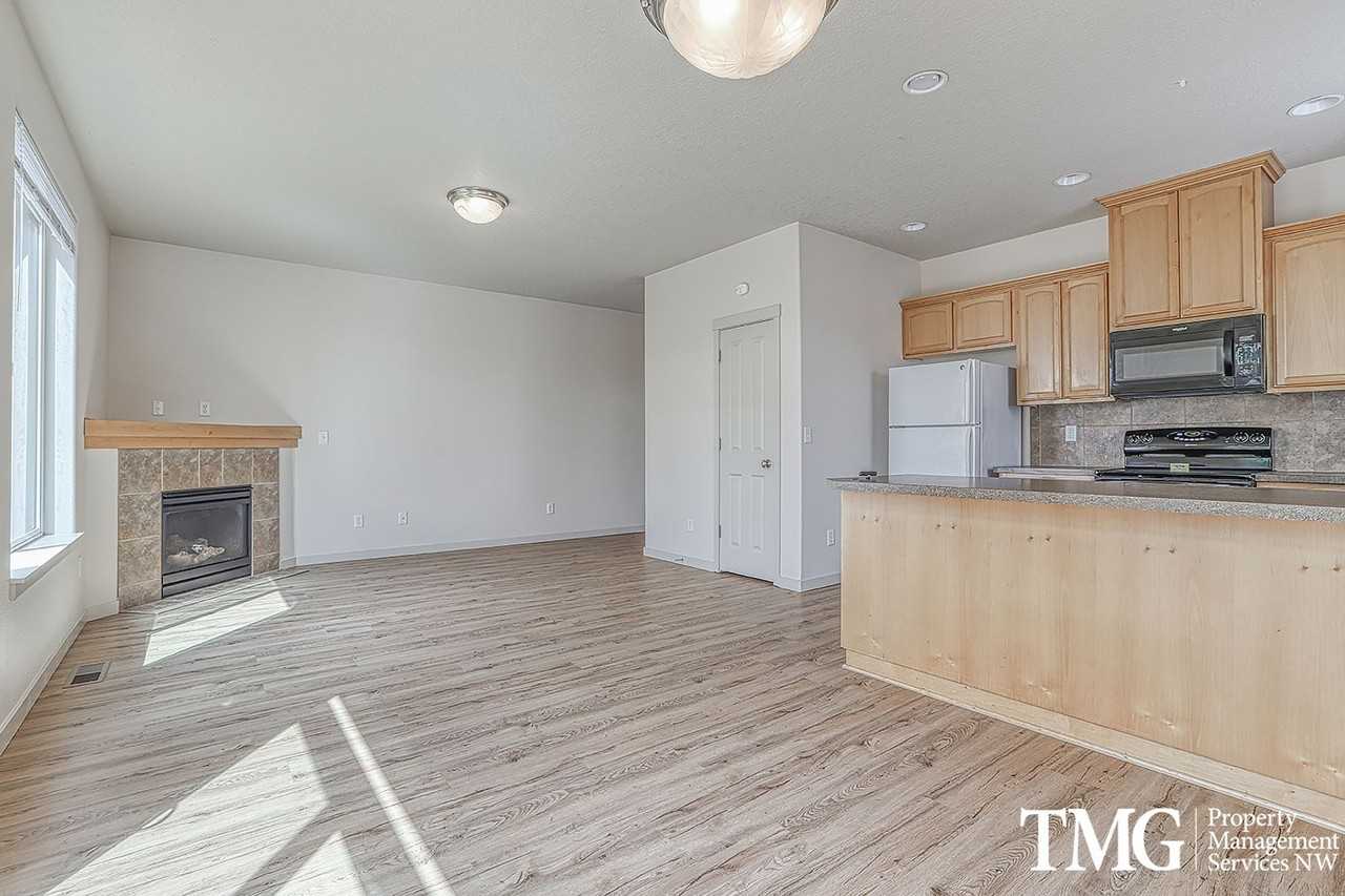 7419 Ne 55th St - Photo 6 of 19