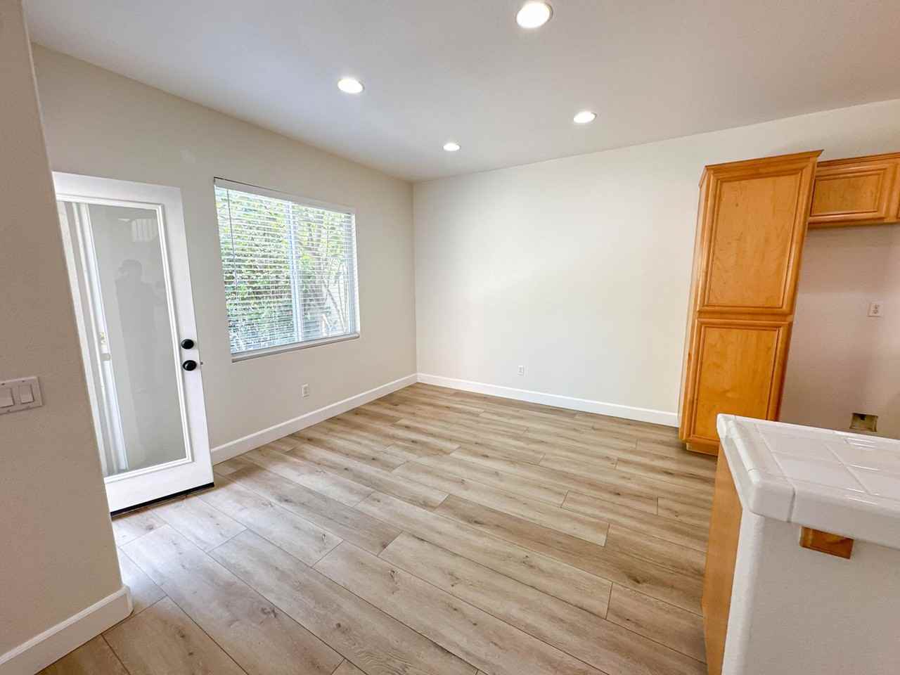 27712 Mahogany Row - Photo 5 of 24