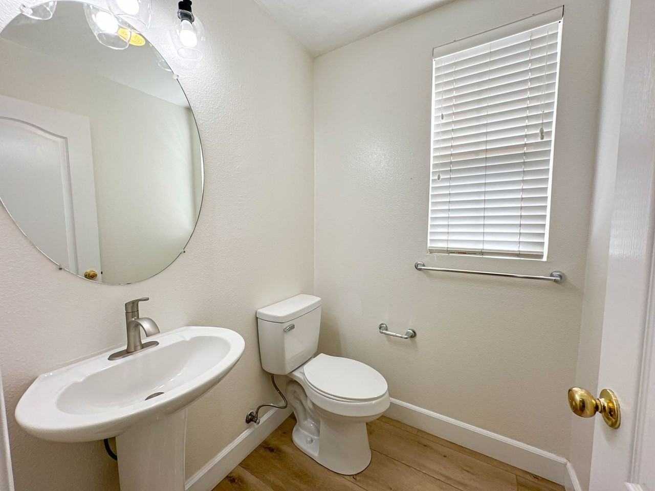 27712 Mahogany Row - Photo 7 of 24