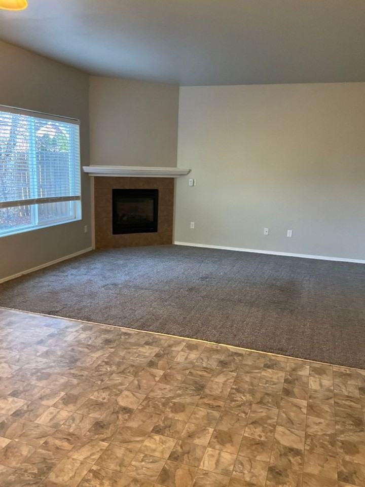 652 Ne Mason Rd - Photo 4 of 20