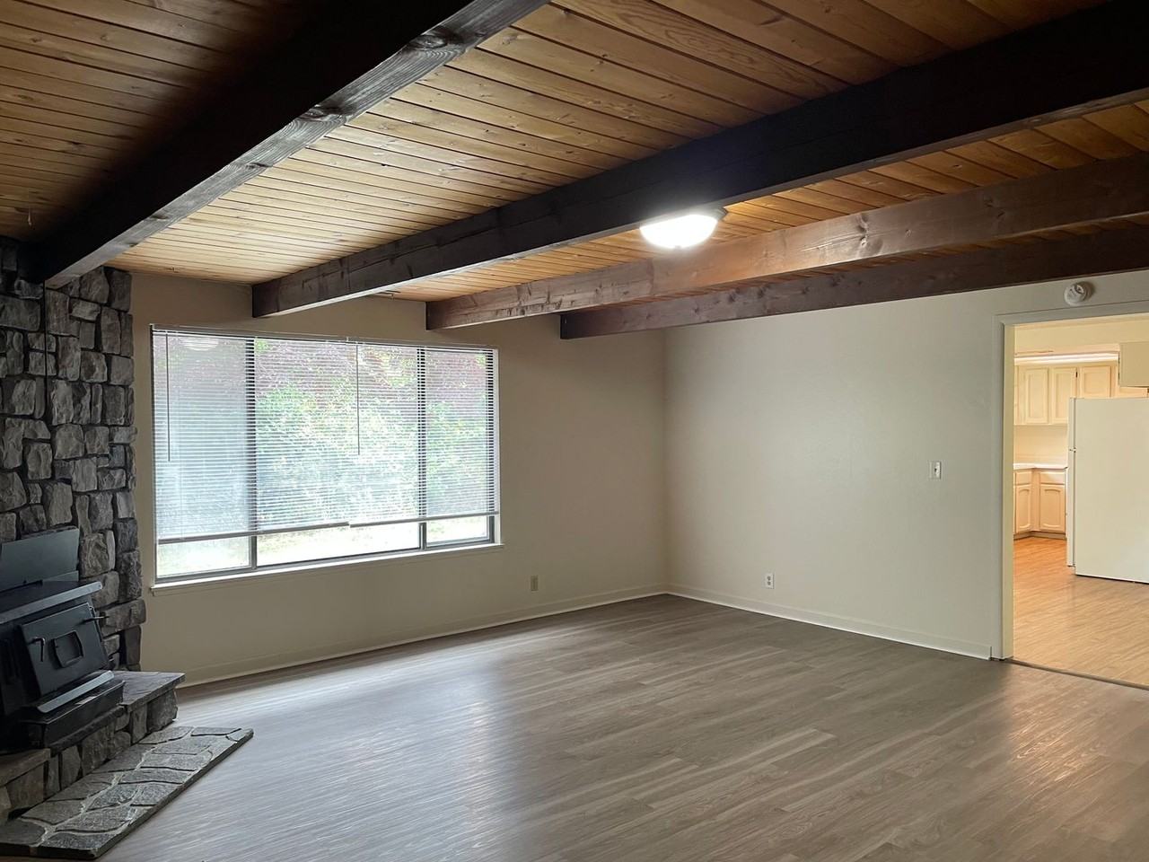 2315 Temple Dr - Photo 7 of 23