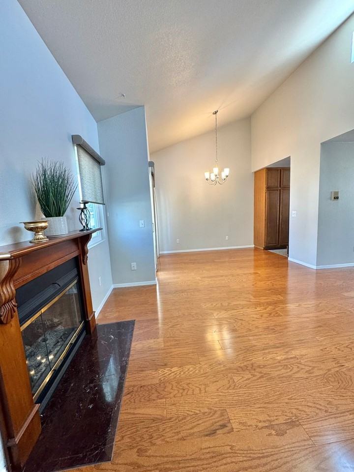 2604 Sunny Slope Dr #2 - Photo 7 of 18