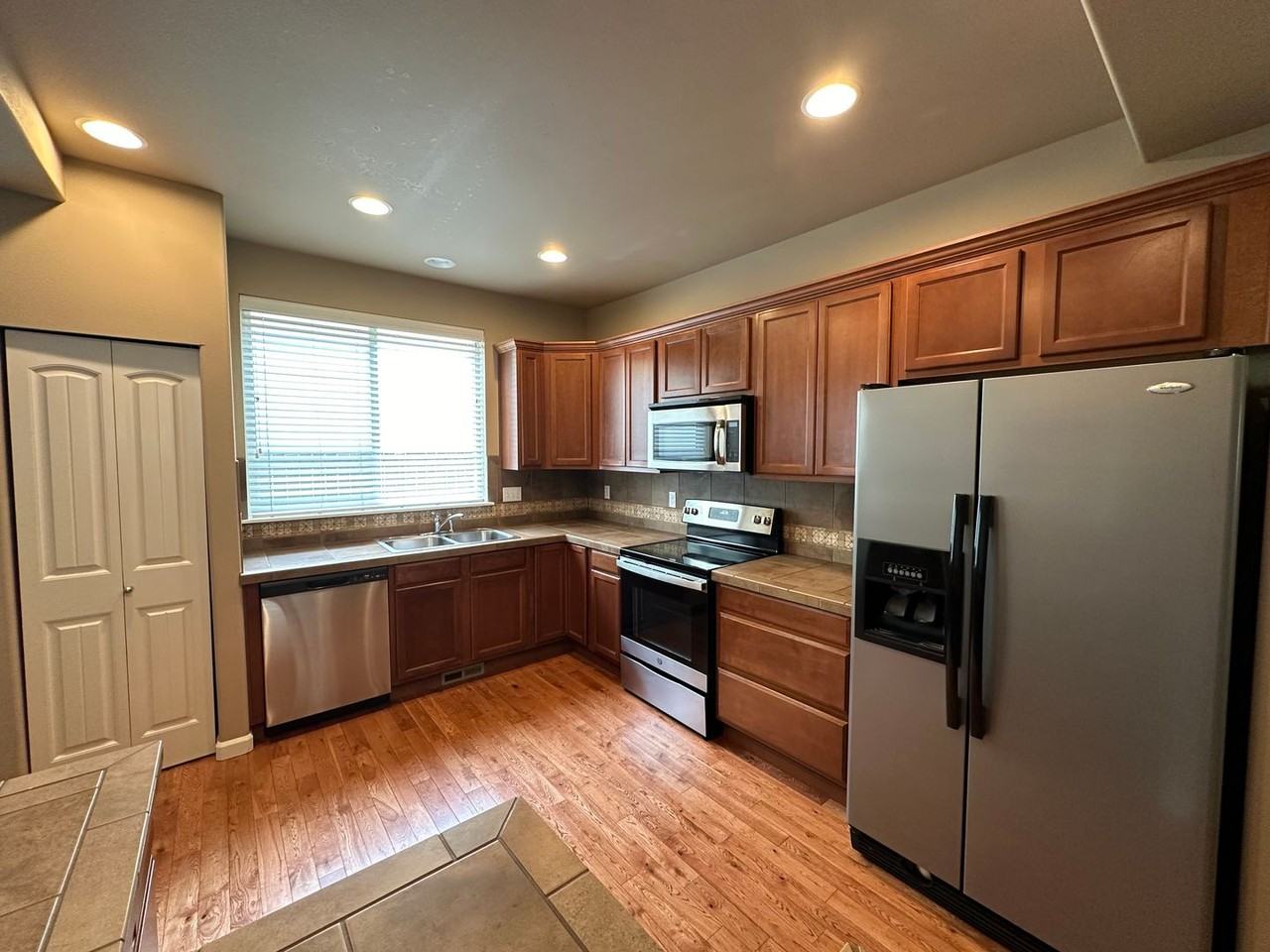 1415 Grindstone Dr Se - Photo 5 of 12